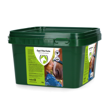 Excellent Equi Vita Forte Bucket